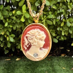 Vintage Cameo Gold Tone with 18" Chain Necklace Coral Orange Cameo w CZ Center